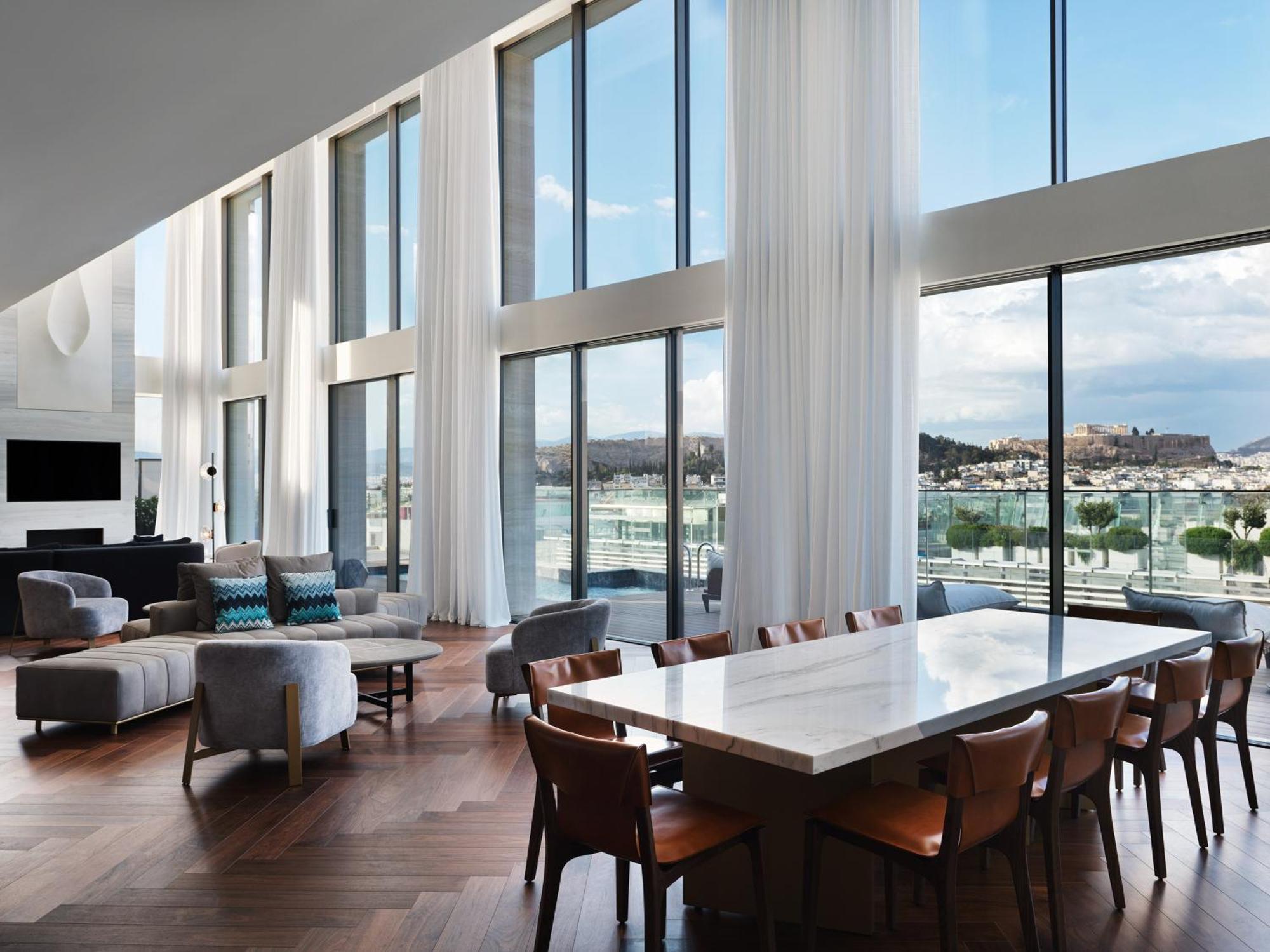Penthouse King Suite